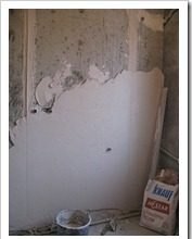 Выравнивание и оштукатуривание стен и потолков
