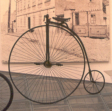 Велосипед для езды по забору